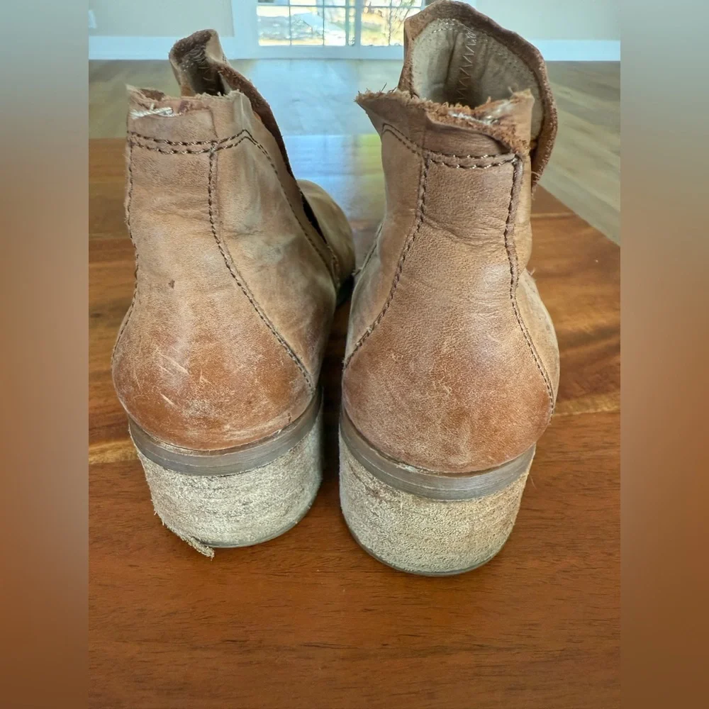 Korks-Ease Tan ankle boots Size‎ 6.5
